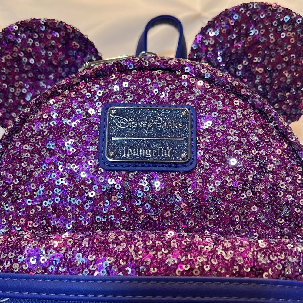 Loungefly Disneyland Paris 30th Anniversary Castle Sequin Backpack NWT - Picture 4 of 11